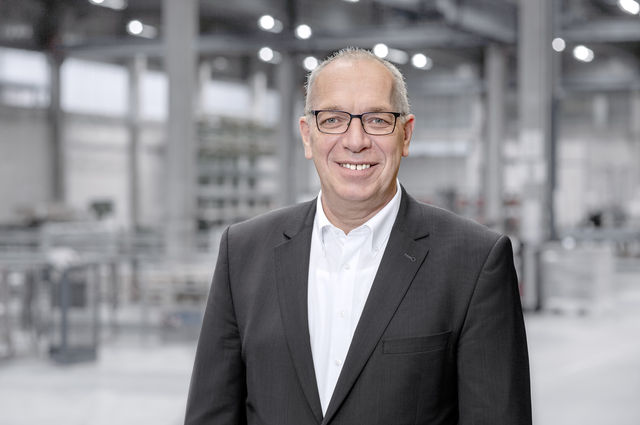 Hartmut Victoria Hartmut Victoria